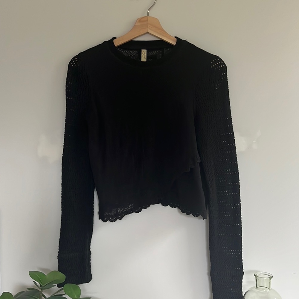 Black free people sweater